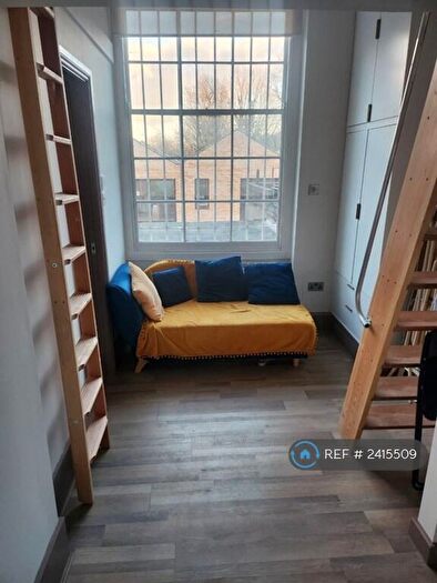 Studio To Rent In Wolsey Mews, London, NW5