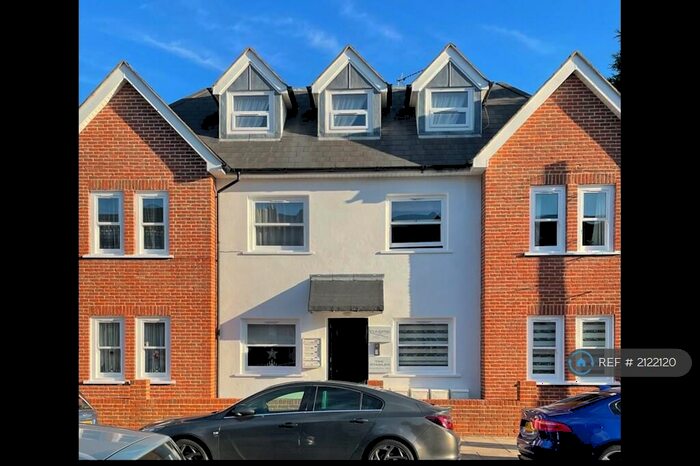 1 Bedroom Flat To Rent In Wood Green, Wood Green, N22