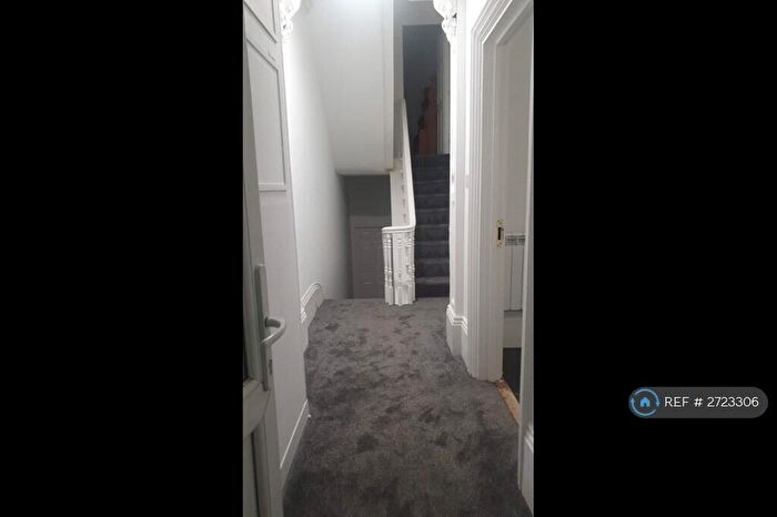 1 Bedroom Flat To Rent In Warkworth House, Northampton, NN1
