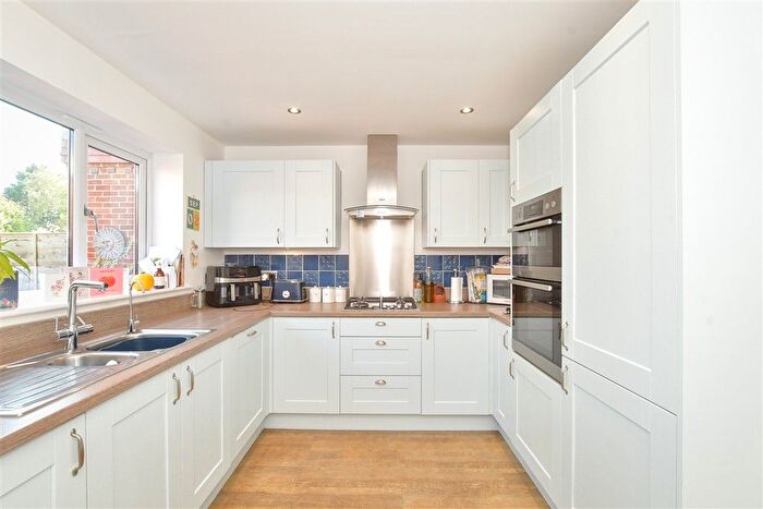 3 Bedroom Semi-Detached House For Sale In Deerleap Lane, Rowland's Castle, Hampshire, PO9