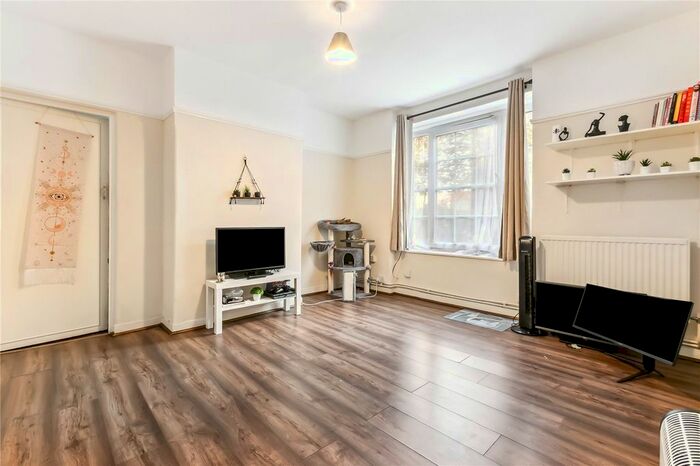 2 Bedroom Flat To Rent In Hornby House, Clayton Street, Oval, SE11