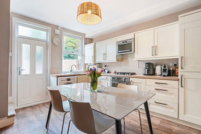 2 Bedroom Terraced House For Sale In Fulmer Road, Sheffield, S11