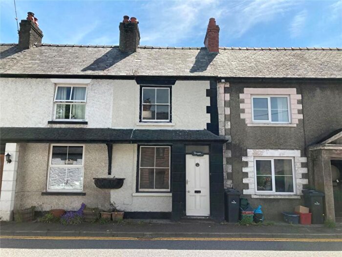 2 Bedroom Terraced House For Sale In Penybontfawr, Oswestry, SY10