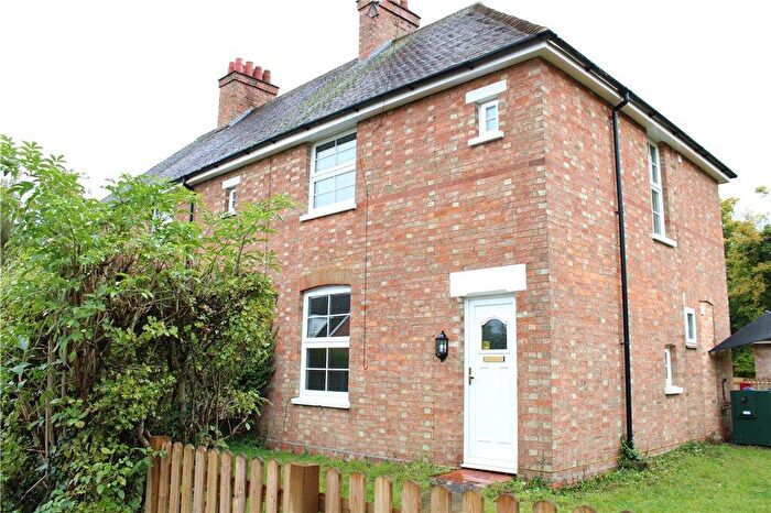 2 Bedroom End Of Terrace House To Rent In High Street, Wilden, MK44
