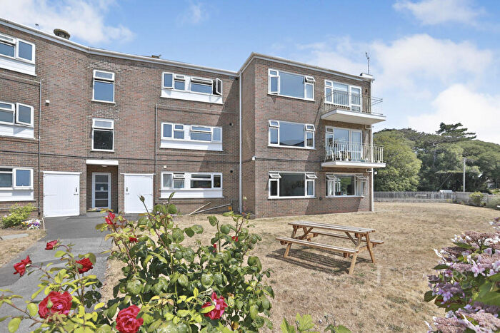 2 Bedroom Flat To Rent In Twynham Road, Southbourne, Bournemouth, BH6