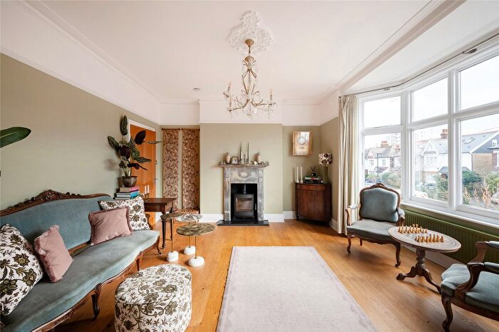 4 Bedroom Detached House For Sale In Rodenhurst Road, SW4