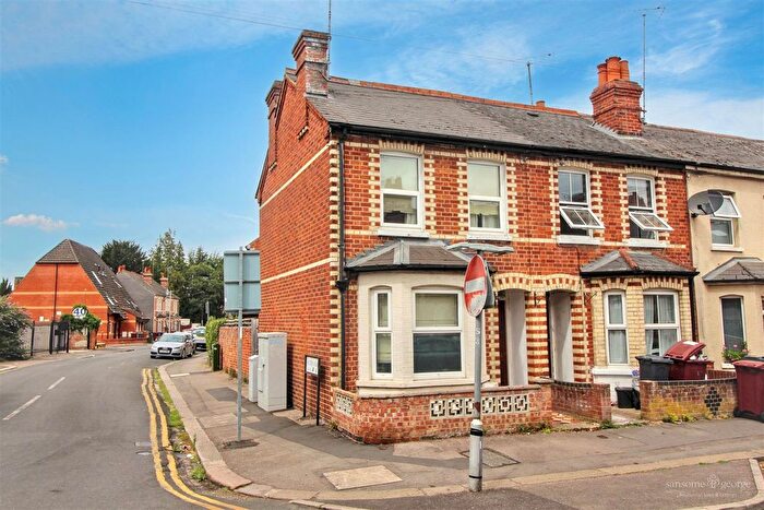 2 Bedroom End Terrace House For Sale In Kensington Road, Reading, RG30