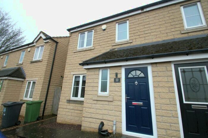 3 Bedroom Terraced House To Rent In Lumb Hall Way, Drighlington, Bradford, West Yorkshire, BD11