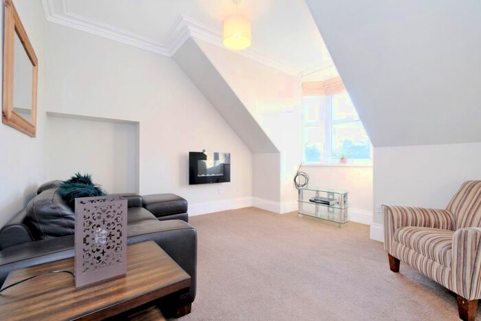 2 Bedroom Flat To Rent In Thomson Street, Rosemount, Aberdeen, AB25