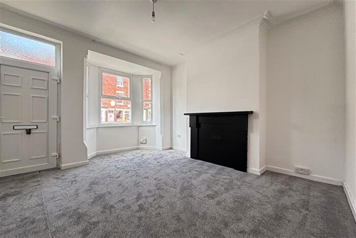 3 Bedroom Terraced House To Rent In Burford Road, NG7