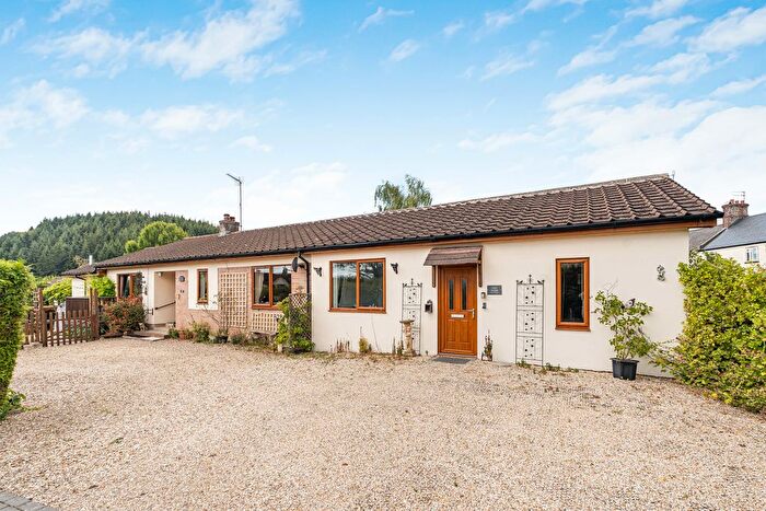 6 Bedroom Detached Bungalow For Sale In Old Liverton Road, Old Liverton, TQ12