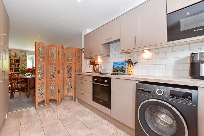 3 Bedroom Semi Detached House For Sale In Quinn Close, Deal, Kent, CT14