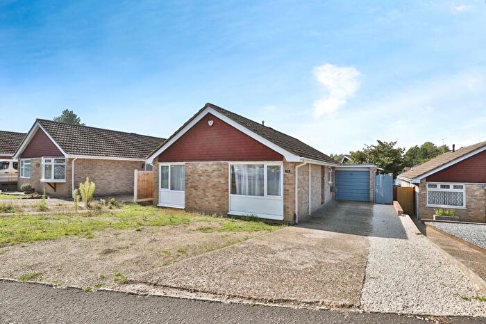 3 Bedroom Bungalow For Sale In Knights Road, Bearwood, Bournemouth, Dorset, BH11