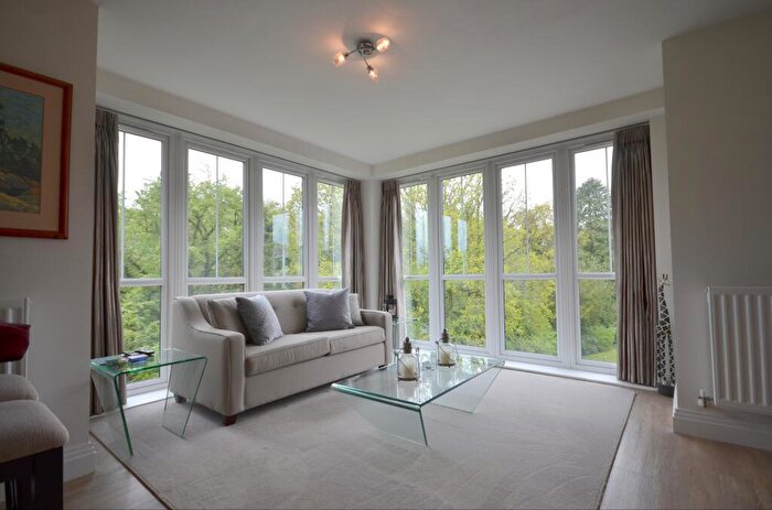 2 Bedroom Flat To Rent In Queens Quarter, London Road, Binfield, RG42