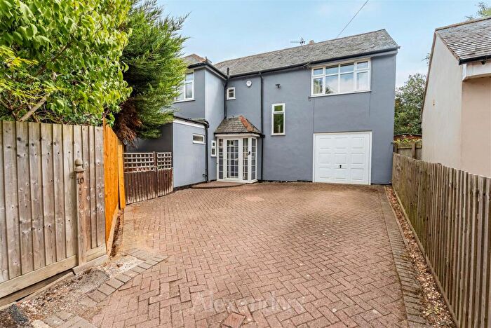 4 Bedroom Detached House For Sale In The Drive, Melton Mowbray, LE13