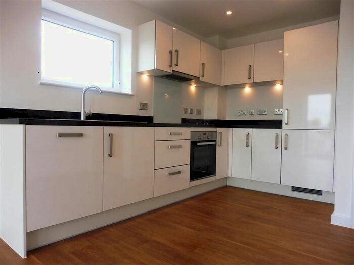 1 Bedroom Flat To Rent In Atlas Way, Oakgrove, Milton Keynes MK10