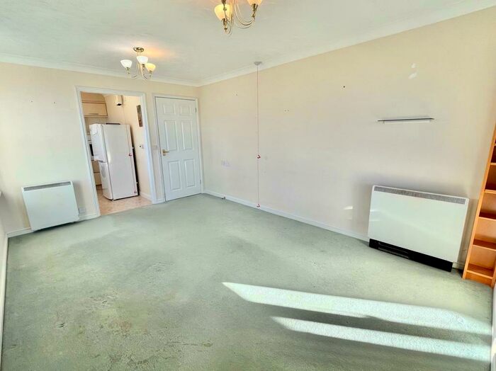 Flat For Sale In Cwrt Sant Tudno, Clarence Road, Llandudno, LL30