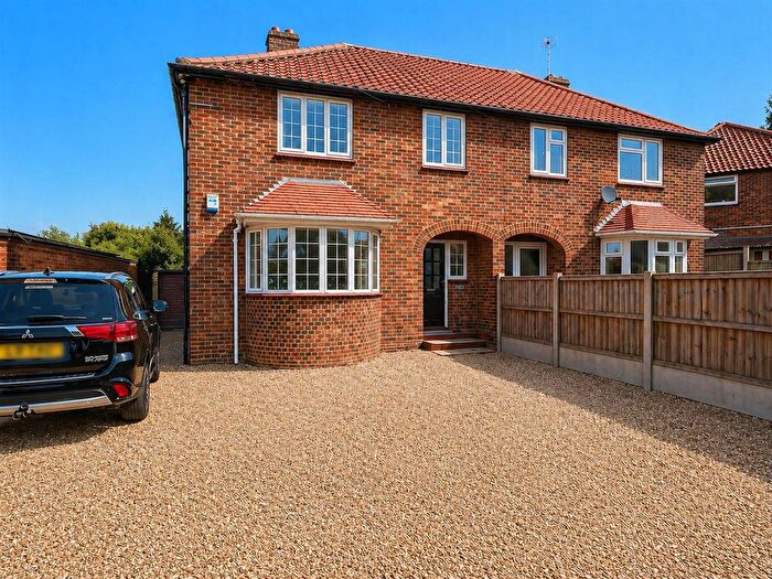 3 Bedroom Semi-Detached House To Rent In Boundary Road, Norwich, NR6