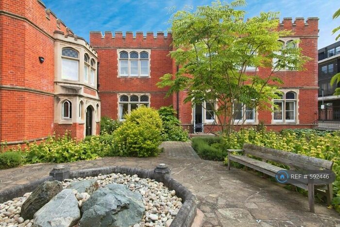 2 Bedroom Flat To Rent In Ashmore Road, London, SE18