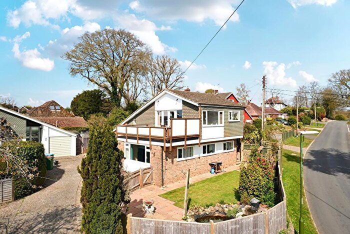 4 Bedroom Detached House For Sale In Moat Lane, Pulborough, RH20
