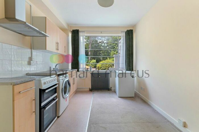 Flat To Rent In Taymount Rise, London, SE23