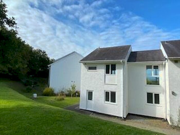 3 Bedroom Town House To Rent In Ffordd Glyder, Y Felinheli, Bangor, LL57
