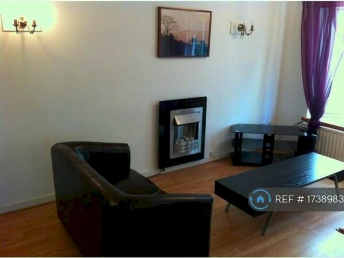 2 Bedroom Maisonette To Rent In Gregory Court, Nottinghamshire, NG7