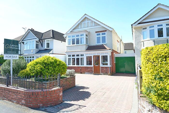 4 Bedroom Detached House For Sale In Alexandra Road, Farnborough, GU14