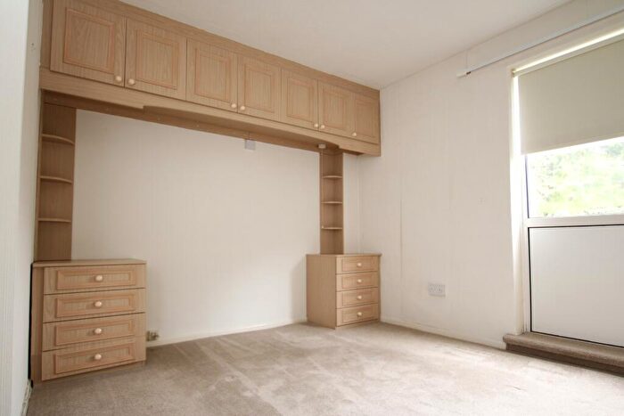 2 Bedroom Apartment To Rent In Cedar Court, Christchurch Road, Winchester, Hampshire, SO23