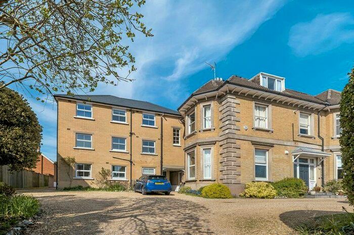 2 Bedroom Flat To Rent In St Cross, Winchester, SO23