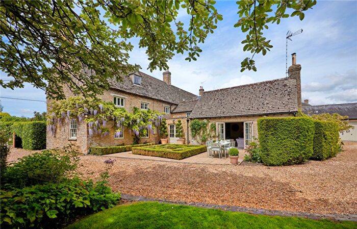 4 Bedroom Semi-Detached House For Sale In Brook End, Chadlington, Chipping Norton, Oxfordshire, OX7