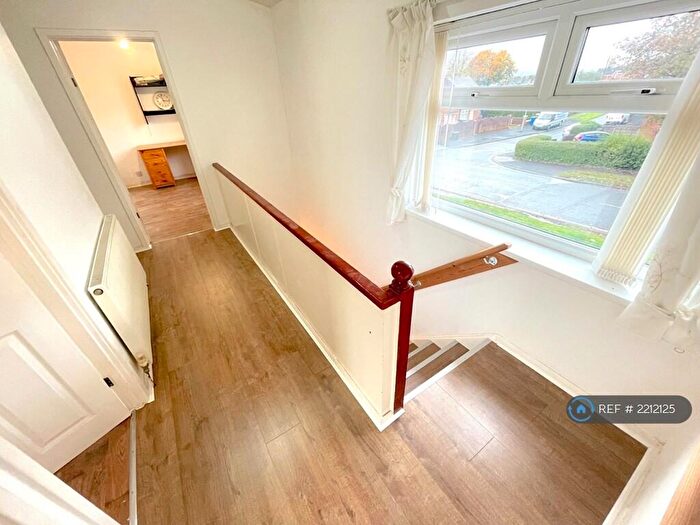 4 Bedroom Semi-Detached House To Rent In Windermere Road, Middleton, Manchester, M24