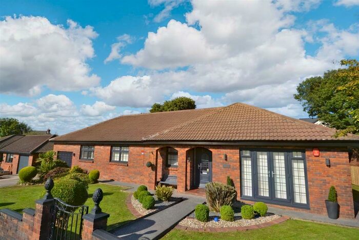 4 Bedroom Detached Bungalow For Sale In Maesglasnant, Cwmffrwd, Carmarthen, SA31