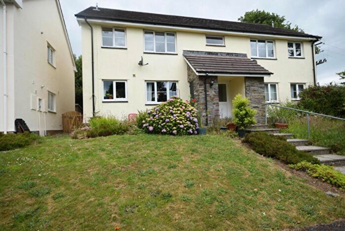 2 Bedroom Flat To Rent In Hunters Wood, Great Torrington, Devon, EX38