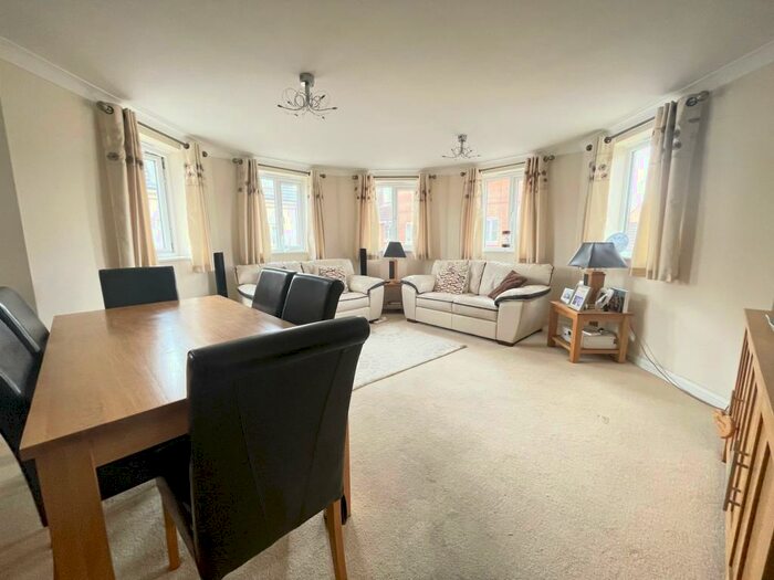 2 Bedroom Flat To Rent In Dunnock Court, Costessey, Norwich, NR8