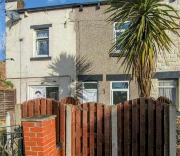 2 Bedroom House To Rent In Foster Street, Stairfoot, S70
