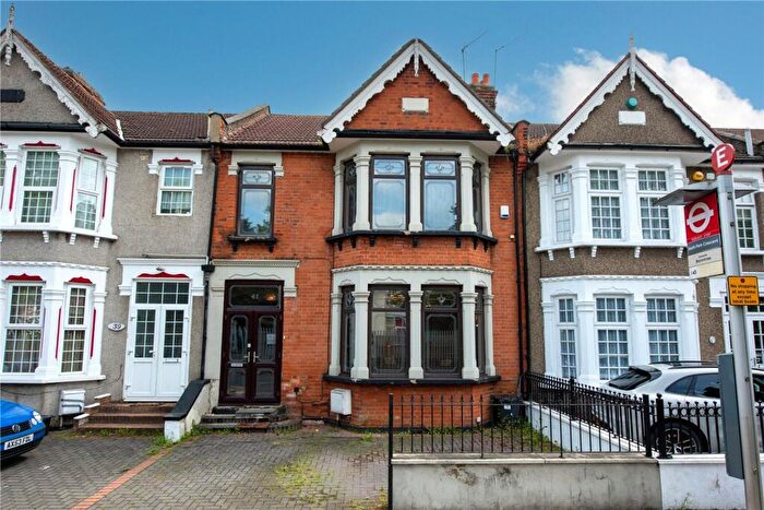 4 Bedroom House For Sale In South Park Drive, Ilford, IG3