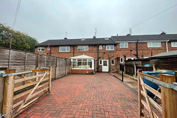 3 Bedroom Terraced House To Rent In Oak Road, Stone, ST15