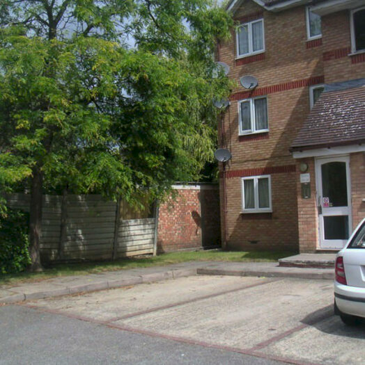 Flat To Rent In Brewery Close, Wembley, Greater London, HA0