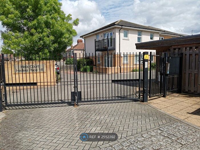 2 Bedroom Flat To Rent In Helix Court, Hounslow, TW4