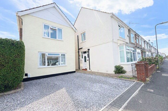 3 Bedroom Detached House For Sale In Melville Road, Gosport, PO12