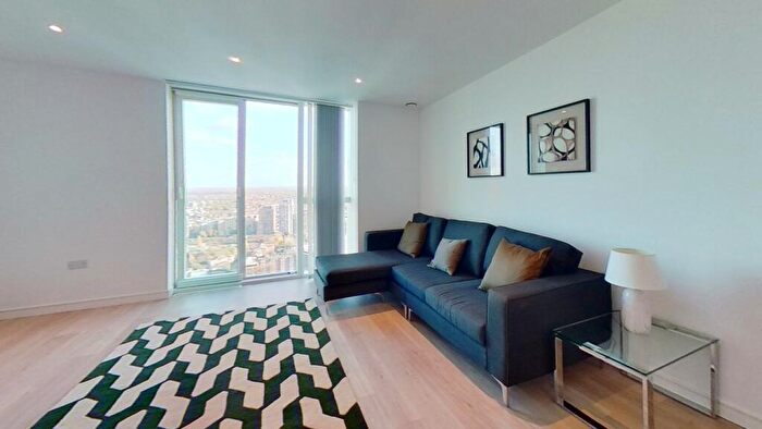 2 Bedroom Apartment To Rent In Pinnacle Apartments, Croydon, Croydon, CR0