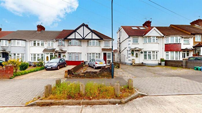 3 Bedroom End Of Terrace House For Sale In Park View, Wembley, HA9