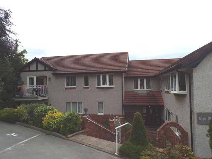 3 Bedroom Flat To Rent In Llys Watkin, Colwyn Bay, LL29