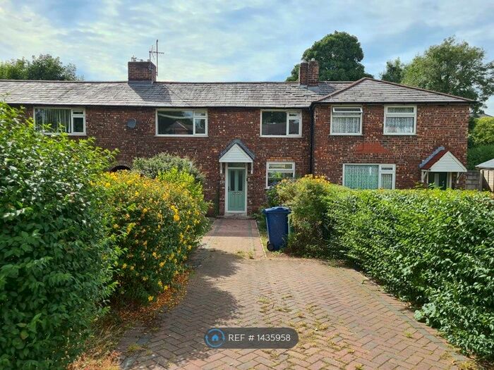 3 Bedroom Terraced House To Rent In Heywood Road, Prestwich, Manchester, M25