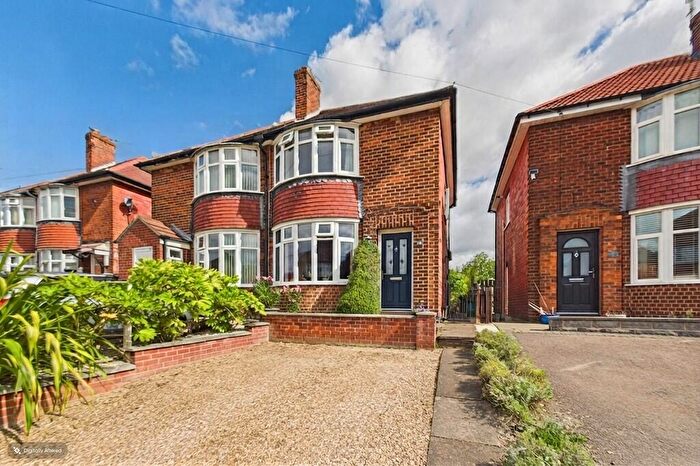 3 Bedroom Semi-Detached House For Sale In King George Avenue, Loughborough, LE11