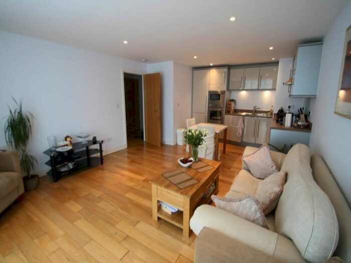 2 Bedroom Flat To Rent In Basin Approach, London, E16