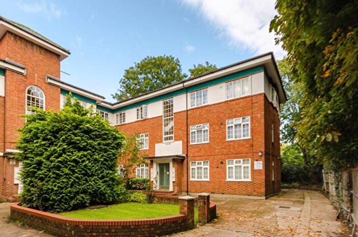 2 Bedroom Flat To Rent In Knights Park, Kingston, Kingston Upon Thames, KT1