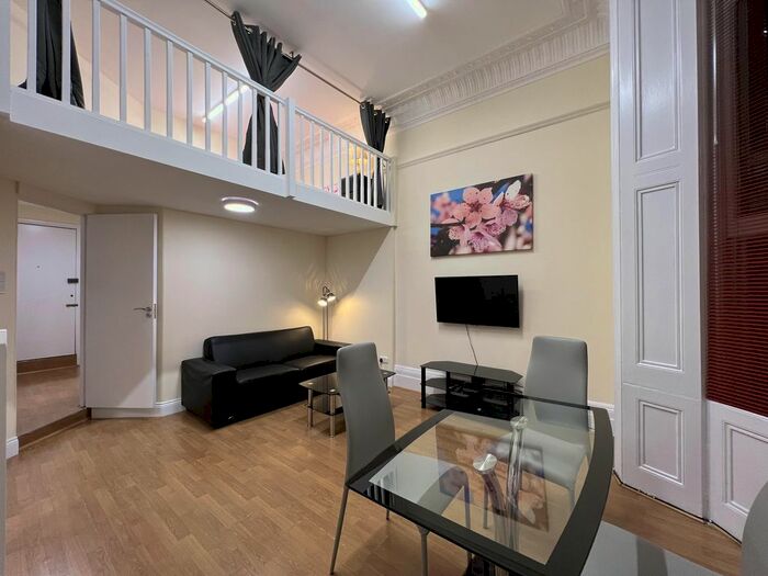 2 Bedroom Flat To Rent In Cromwell Road, London, SW7