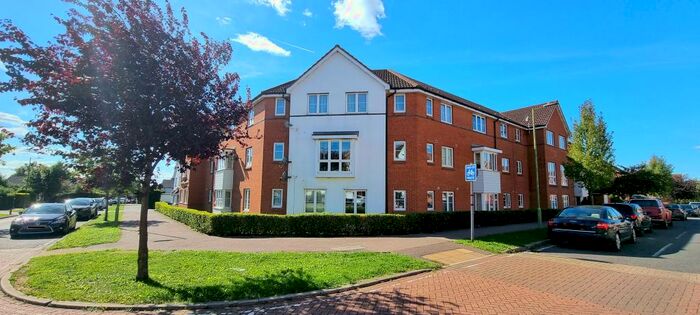 2 Bedroom Apartment To Rent In Layton Street, Welwyn Garden City, AL7